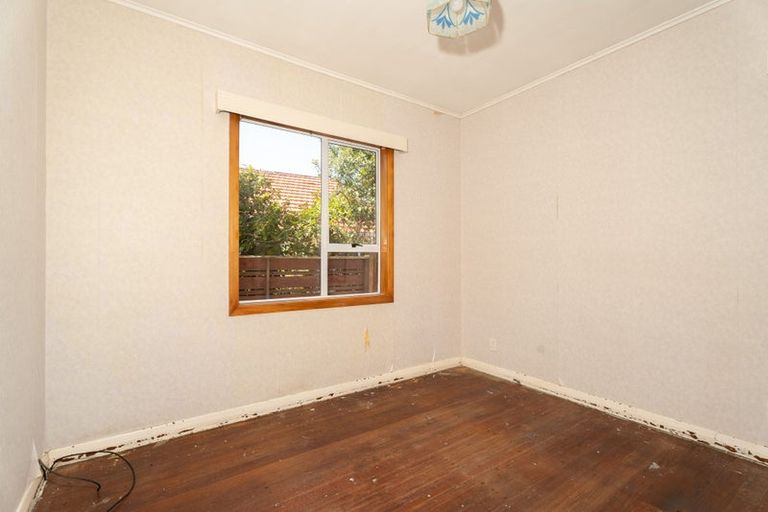Photo of property in 8 Hindmarsh Street, Johnsonville, Wellington, 6037