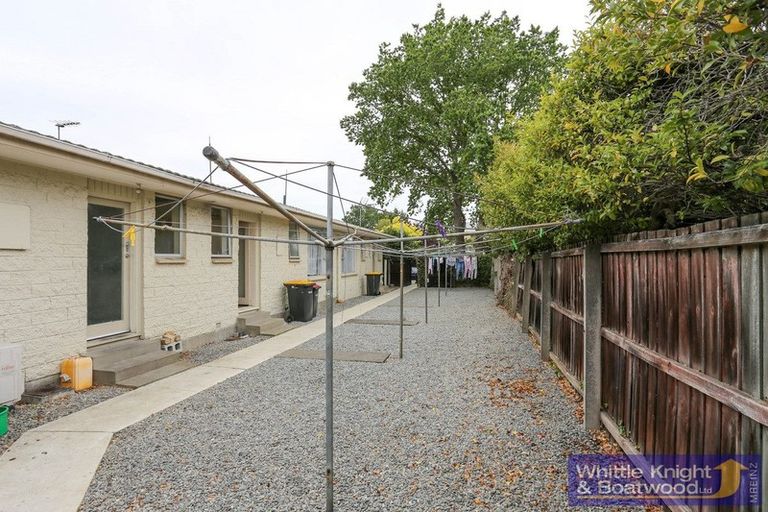 Photo of property in 2/79 Champion Street, Edgeware, Christchurch, 8013