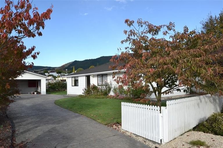 Photo of property in 31 Rochfort Drive, Richmond, 7020