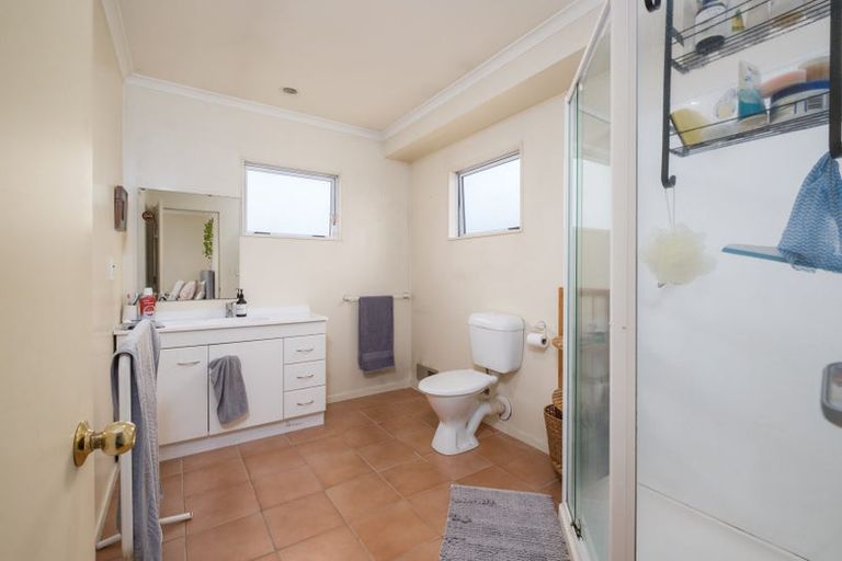 Photo of property in 15 Lenore Road, Favona, Auckland, 2024
