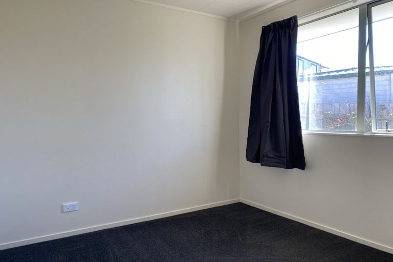 Photo of property in 10 Cloghan Close, Massey, Auckland, 0614