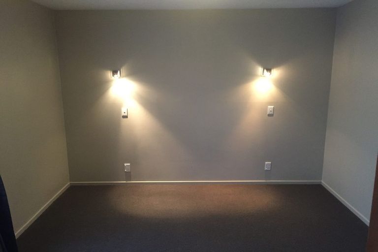 Photo of property in 33d Peverel Street, Riccarton, Christchurch, 8011