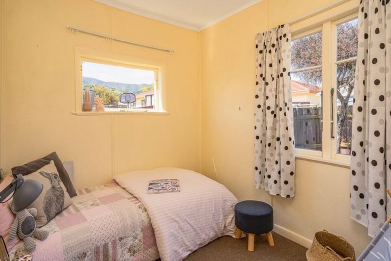 Photo of property in 14 Newall Avenue, Stoke, Nelson, 7011