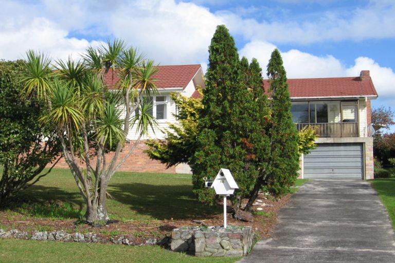 Photo of property in 12 Murray Road, Te Atatu Peninsula, Auckland, 0610