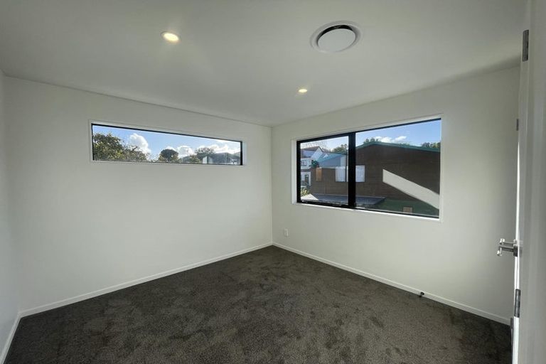 Photo of property in 26b Sandgate Avenue, Botany Downs, Auckland, 2010