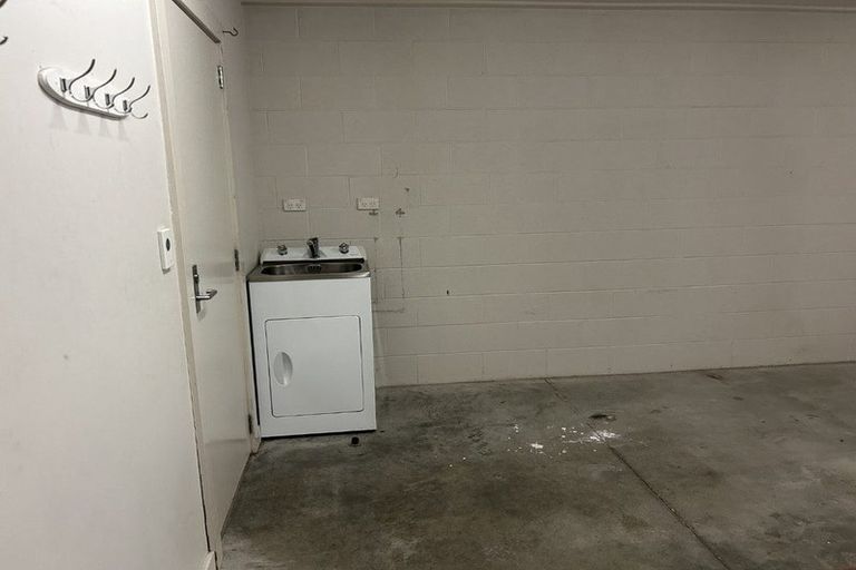 Photo of property in The Terraces, 12/9 Humber Street, Pandora, Napier, 4110