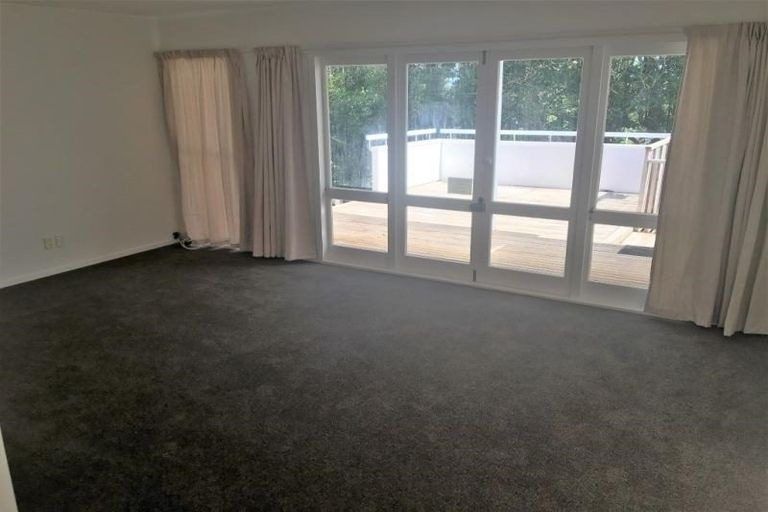 Photo of property in 147 Eskdale Road, Birkdale, Auckland, 0626