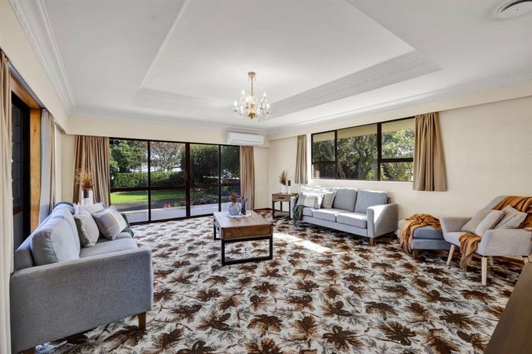 Photo of property in 240 Waihi Road, Hawera, 4610