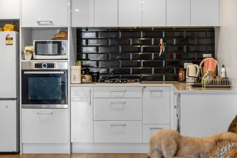 Photo of property in 2/7 Rutherford Street, Chedworth, Hamilton, 3210