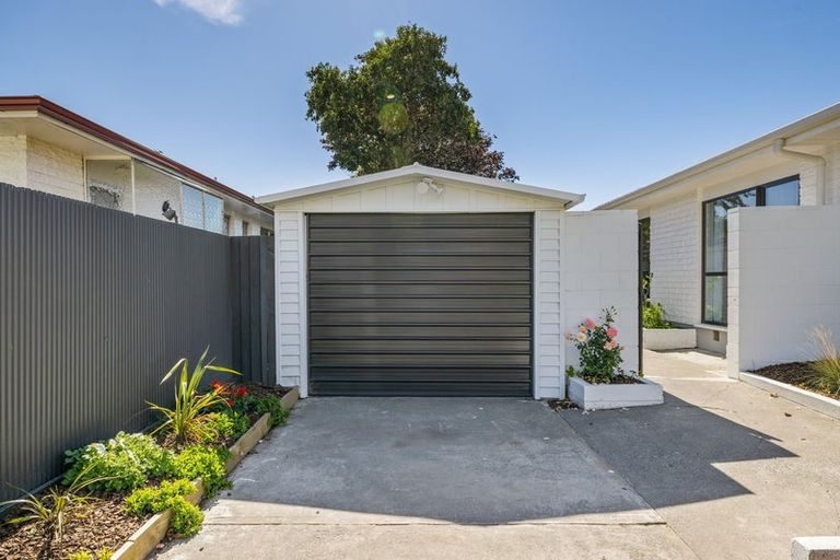 Photo of property in 20 Doncaster Street, Sockburn, Christchurch, 8042