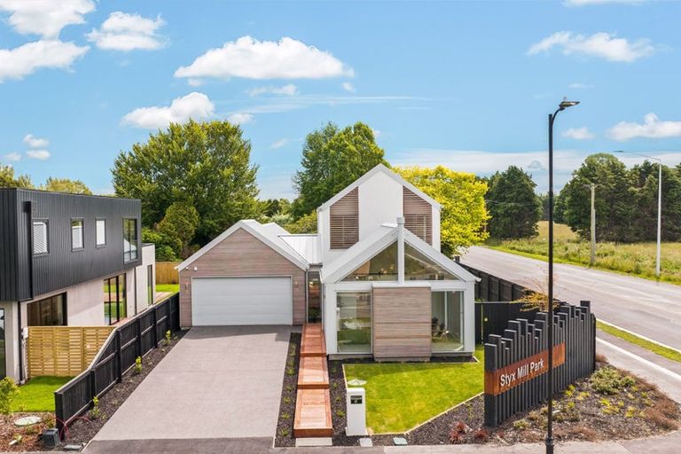 Photo of property in 69 Tulett Park Drive, Casebrook, Christchurch, 8051