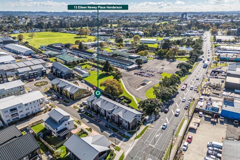 Photo of property in 13 Eileen Newey Place, Henderson, Auckland, 0612
