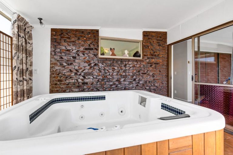 Photo of property in 8 Rewa Street, Inglewood, 4330