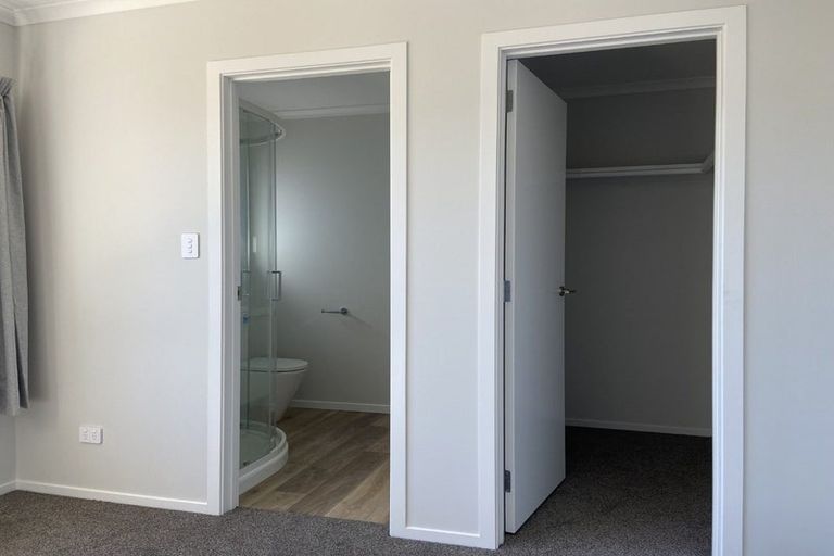 Photo of property in 18 Guy Street, Waipawa, 4210