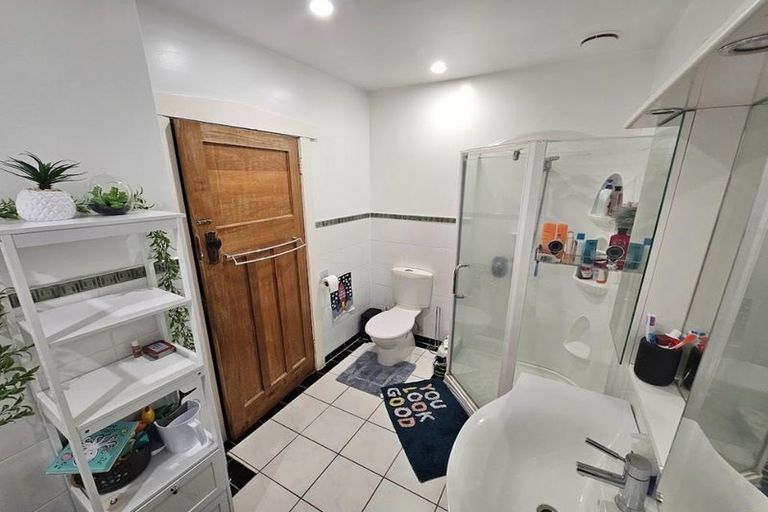 Photo of property in 95 Pohutukawa Street, Woburn, Lower Hutt, 5011