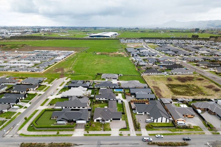 Photo of property in 39a Norfolk Drive, Cambridge, 3434