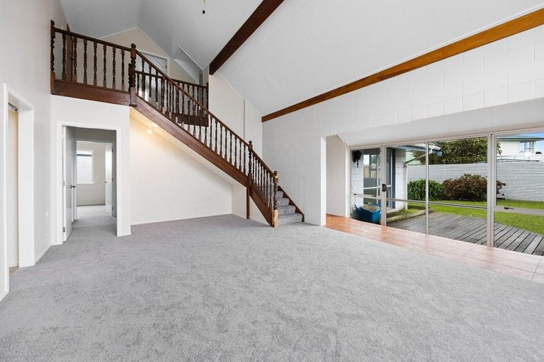 Photo of property in 13 Green Lane, Hawera, 4610
