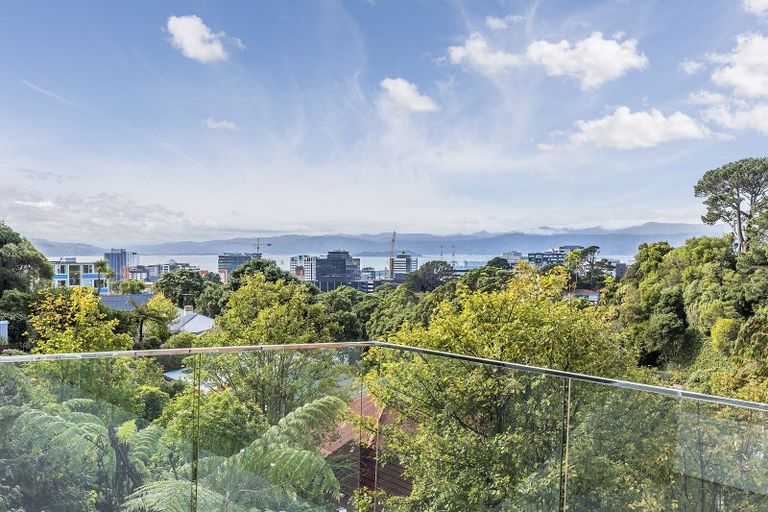 Photo of property in 10 Kilmister Avenue, Thorndon, Wellington, 6011