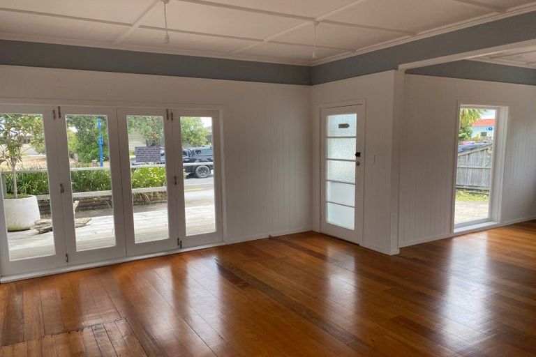 Photo of property in 1 Monk Street, Whitianga, 3510