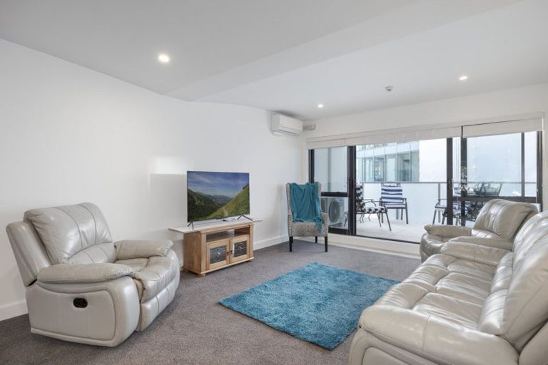 Photo of property in 6 Adams Avenue, Mount Maunganui, 3116