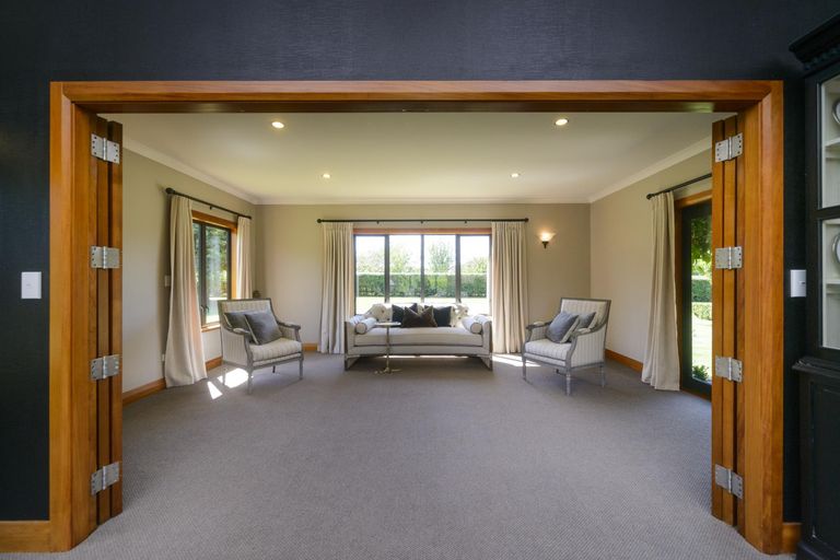 Photo of property in 443 Stoney Creek Road, Kelvin Grove, Palmerston North, 4470