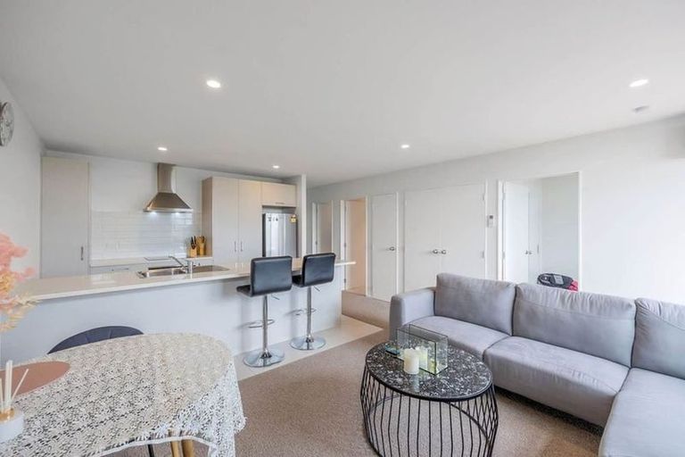 Photo of property in 3 Kapuarangi Lane, Papakura, 2110