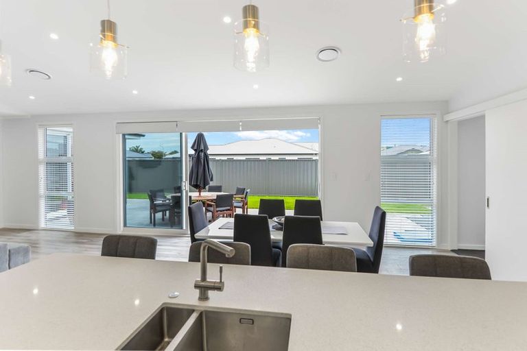 Photo of property in 25 Gee Place, Taradale, Napier, 4112