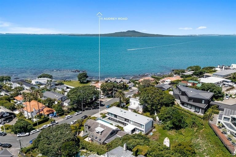Photo of property in 11 Audrey Road, Takapuna, Auckland, 0620