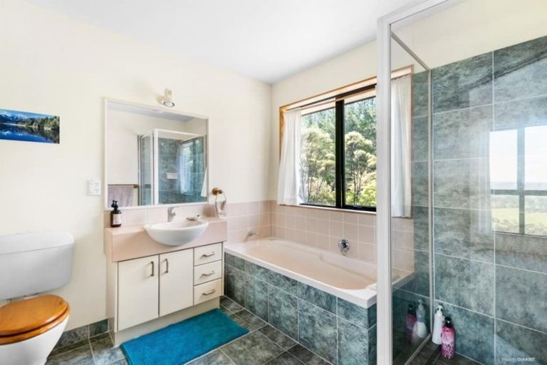 Photo of property in 11 Bald Hill Road, Helensville, Kaukapakapa, 0871