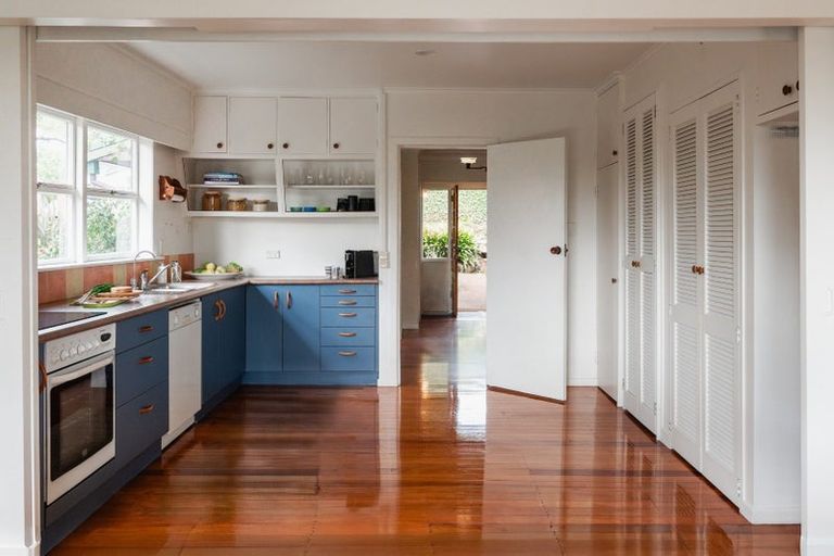 Photo of property in 137 Hinemoa Street, Birkenhead, Auckland, 0626