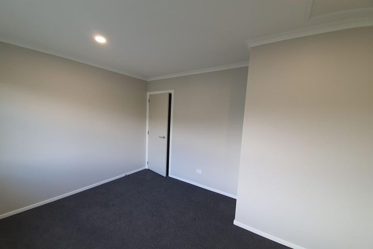 Photo of property in 6d Te Whiti Grove, Waterloo, Lower Hutt, 5011