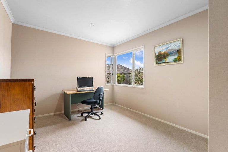 Photo of property in 8 Cape Place, Poraiti, Napier, 4112