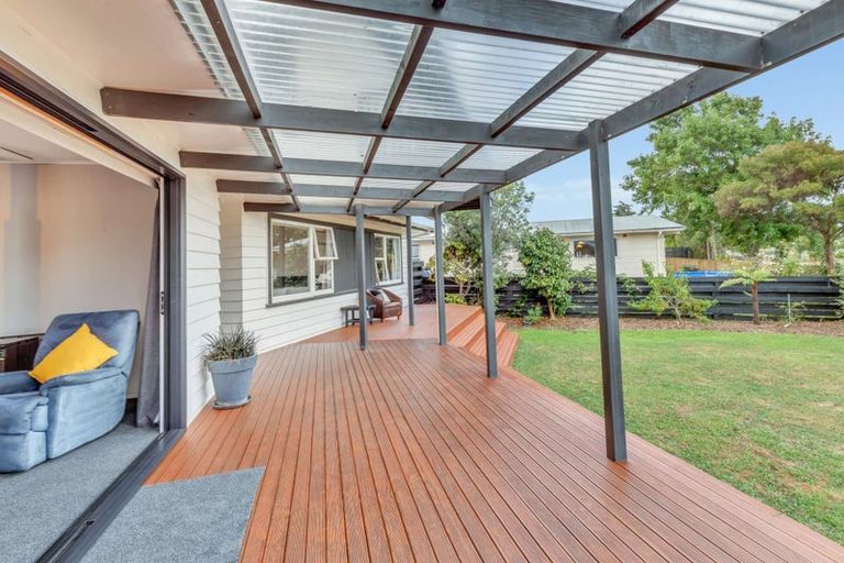 Photo of property in 8 Cohen Place, Milson, Palmerston North, 4414