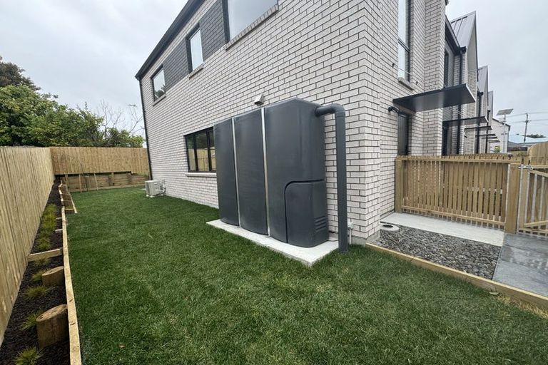 Photo of property in 9/3 Eskdale Road, Birkdale, Auckland, 0626