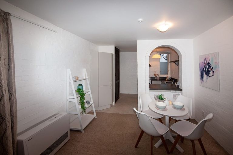 Photo of property in 141f Churton Drive, Churton Park, Wellington, 6037