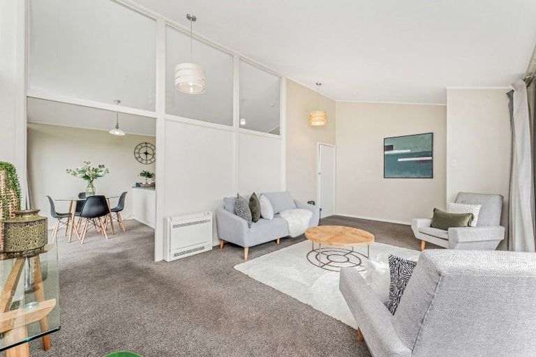 Photo of property in 27 Skerten Avenue, Hornby, Christchurch, 8042
