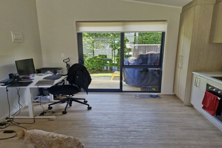 Photo of property in 7 Kapuka Road, Mangere Bridge, Auckland, 2022