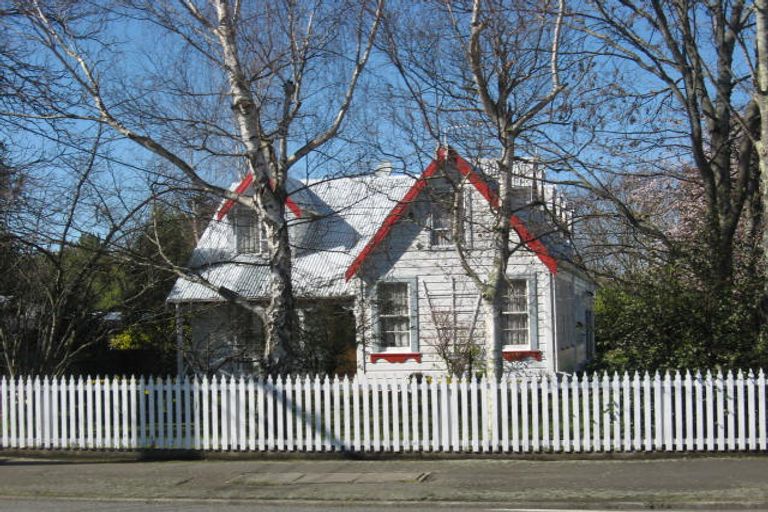 Photo of property in 165 Main Street, Greytown, 5712