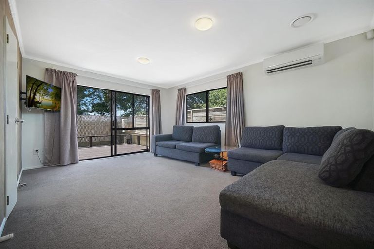 Photo of property in 2/85 Jellicoe Road, Manurewa, Auckland, 2102