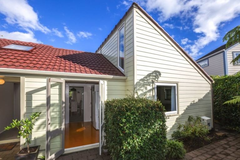 Photo of property in 11 The Quarterdeck, Whitby, Porirua, 5024