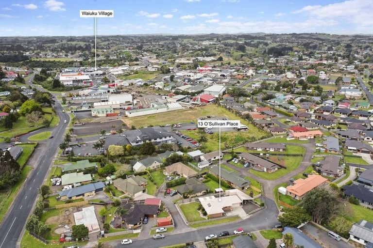 Photo of property in 13 O'sullivan Place, Waiuku, 2123