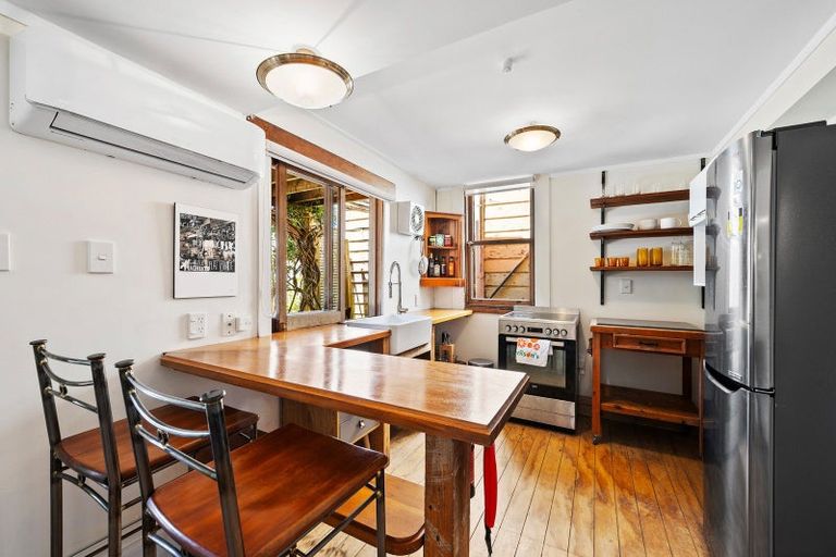 Photo of property in 8 Tainui Terrace, Mount Cook, Wellington, 6021