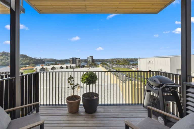 Photo of property in 505/2 Launch Road, Hobsonville, Auckland, 0616