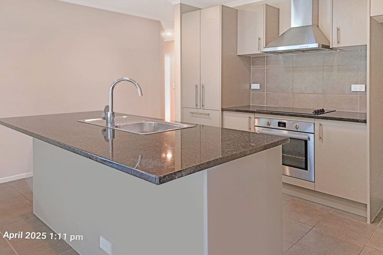 Photo of property in 13a Highlight Parade, Te Atatu South, Auckland, 0610