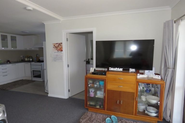 Photo of property in 56 Queen Street, Westport, 7825