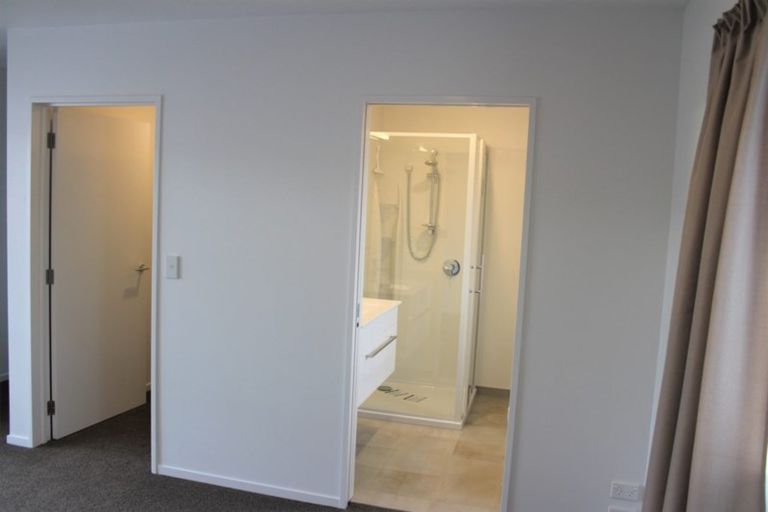 Photo of property in 18d Mona Vale Avenue, Riccarton, Christchurch, 8011