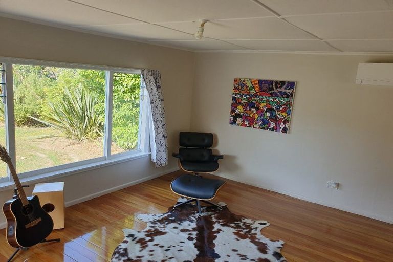 Photo of property in 1/7 Savoy Road, Glen Eden, Auckland, 0602