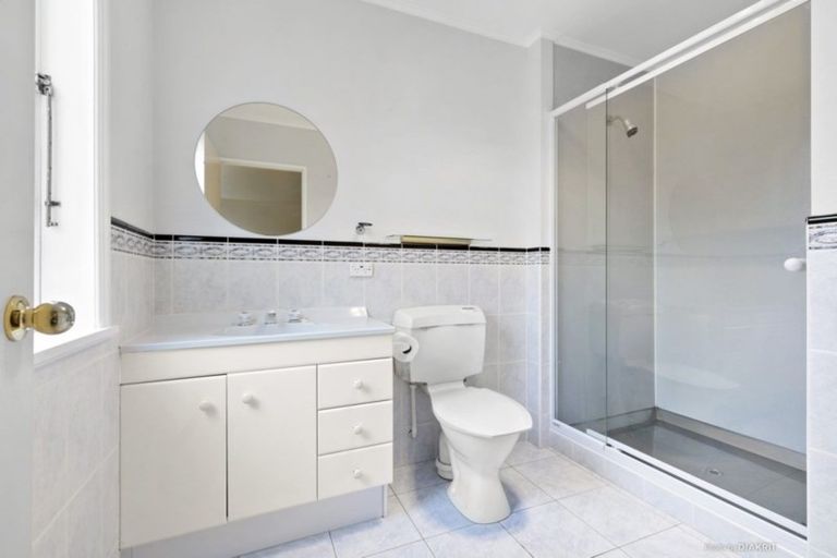 Photo of property in 3 Chisenhall Street, Karori, Wellington, 6012