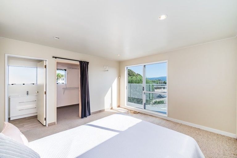 Photo of property in 8 Falla Street, Paraparaumu Beach, Paraparaumu, 5032