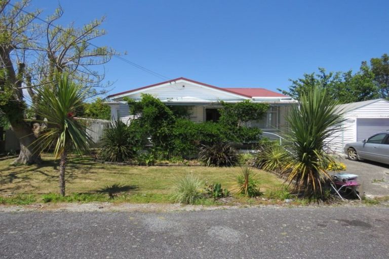 Photo of property in 2 Mclaughlins Lane, Westport, 7825